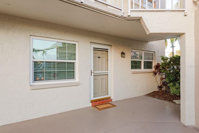 952 VIRGINIA STREET 105, Dunedin, FL 34698