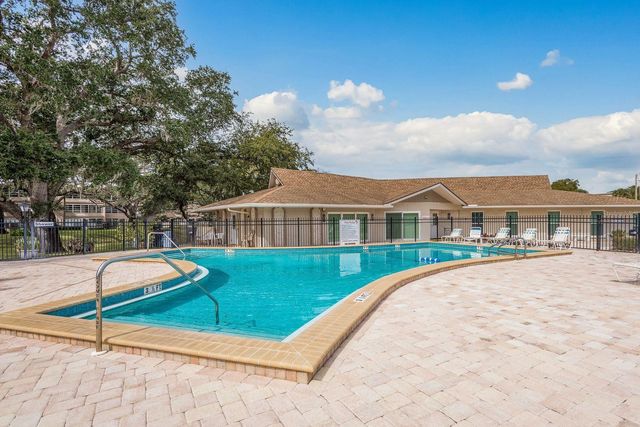 952 VIRGINIA STREET 105, Dunedin, FL 34698