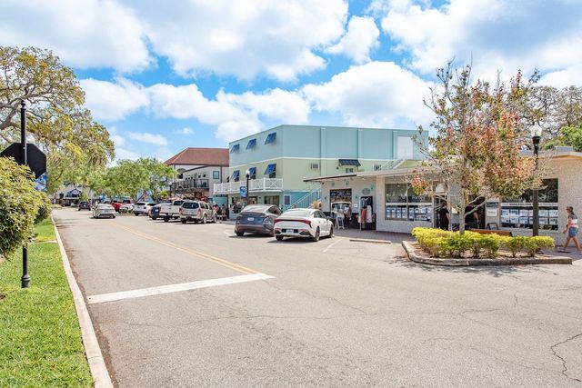 952 VIRGINIA STREET 105, Dunedin, FL 34698