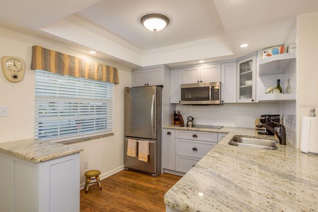 952 VIRGINIA STREET 105, Dunedin, FL 34698