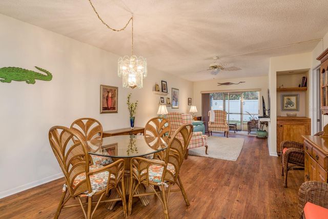 952 VIRGINIA STREET 105, Dunedin, FL 34698