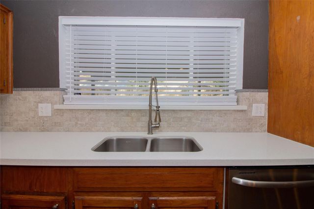 7 Woody Creek Drive A, Conroe, TX 77301