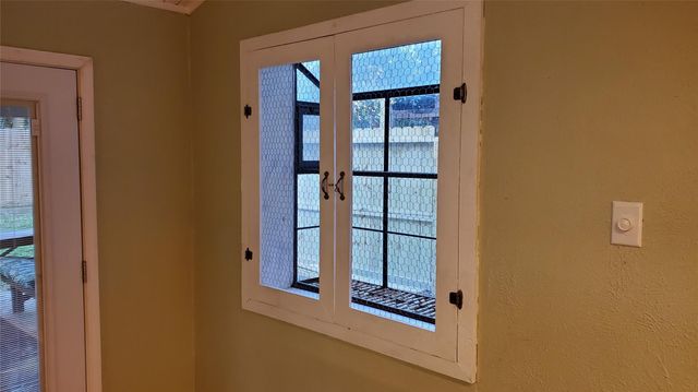 7 Woody Creek Drive A, Conroe, TX 77301