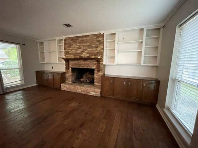 7 Woody Creek Drive A, Conroe, TX 77301