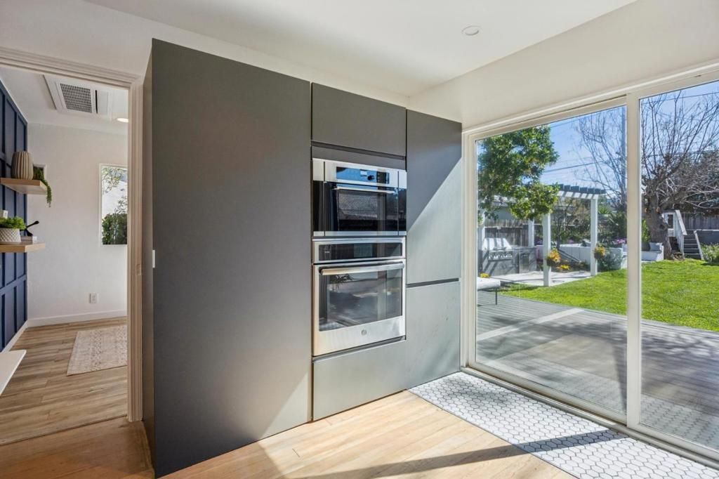 Image 19 of property listing at 15122 Woodard Road, San Jose, CA 95124