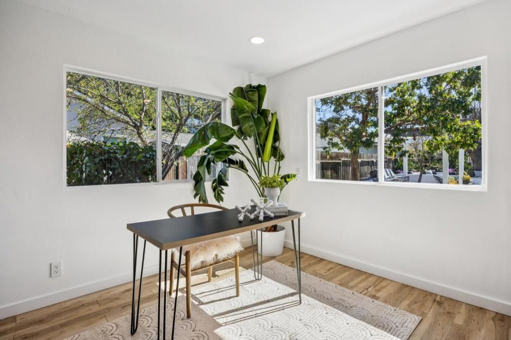 Image 22 of property listing at 15122 Woodard Road, San Jose, CA 95124