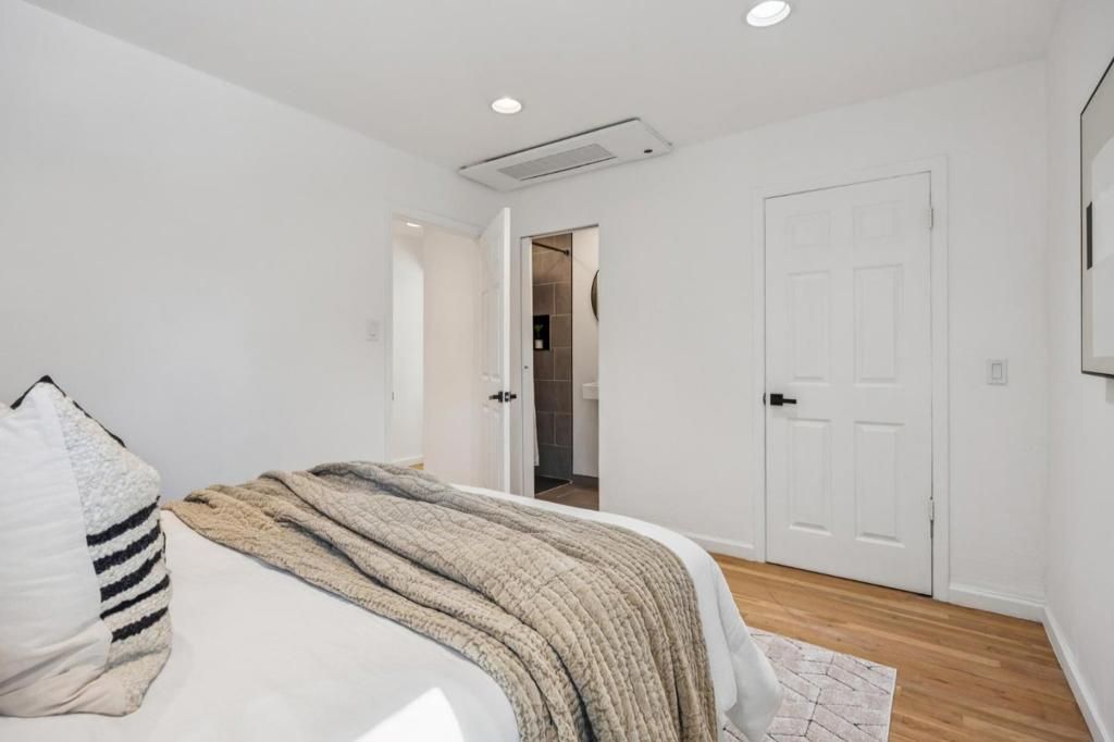 Image 31 of property listing at 15122 Woodard Road, San Jose, CA 95124