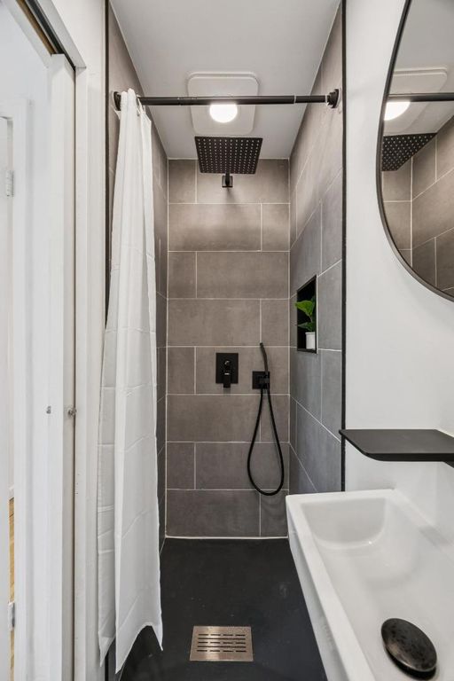 Image 32 of property listing at 15122 Woodard Road, San Jose, CA 95124