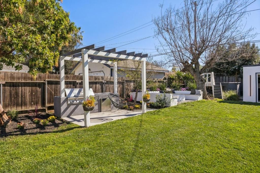 Image 42 of property listing at 15122 Woodard Road, San Jose, CA 95124