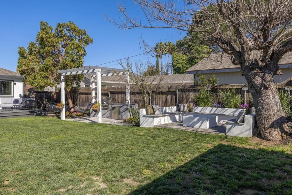 Image 43 of property listing at 15122 Woodard Road, San Jose, CA 95124