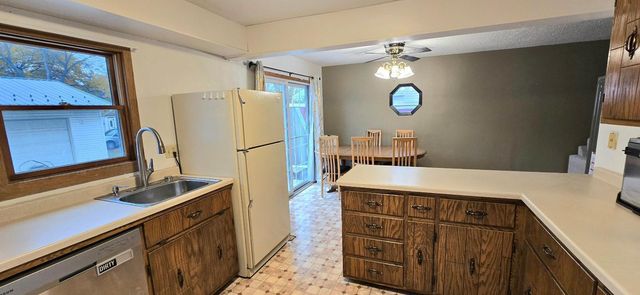 207 22nd Street S, Fargo, ND 58103