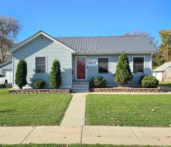 207 22nd Street S, Fargo, ND 58103