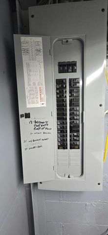 207 22nd Street S, Fargo, ND 58103