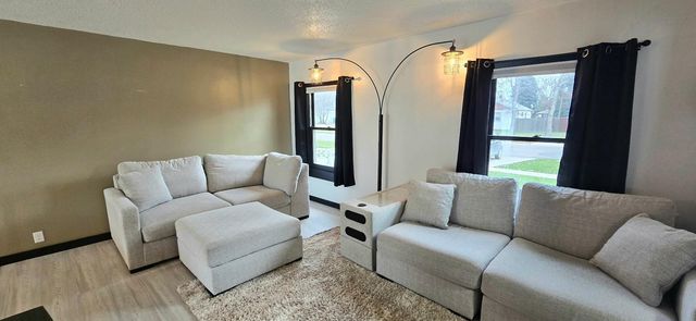 207 22nd Street S, Fargo, ND 58103