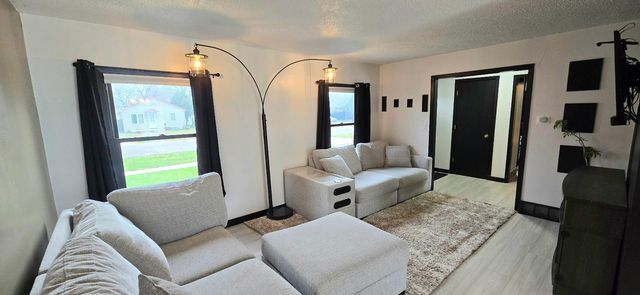 207 22nd Street S, Fargo, ND 58103