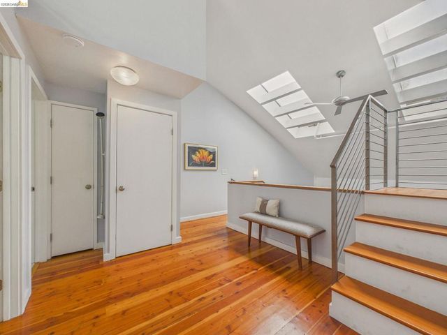 1695 15th 12, Oakland, CA 94607