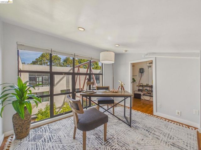 1695 15th 12, Oakland, CA 94607