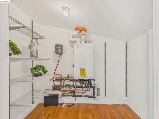 1695 15th 12, Oakland, CA 94607