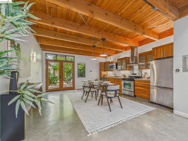 1695 15th 12, Oakland, CA 94607