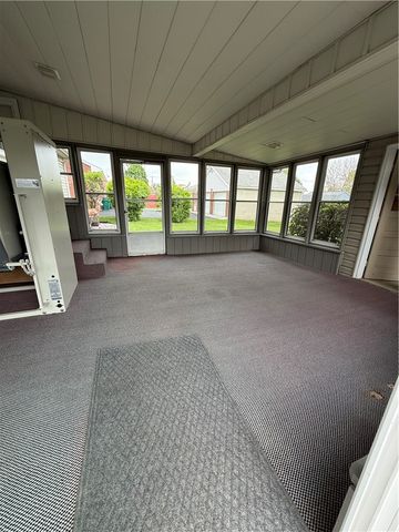 803 S Scotland Ln, Union Twp, PA 16101