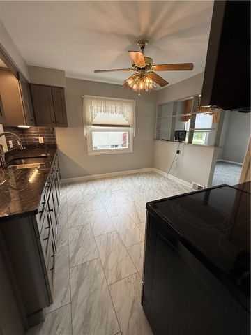 803 S Scotland Ln, Union Twp, PA 16101