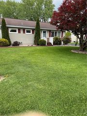 803 S Scotland Ln, Union Twp, PA 16101