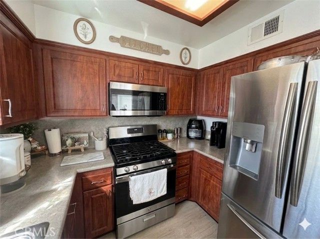 2021 S Campus Avenue 28F, Ontario, CA 91761