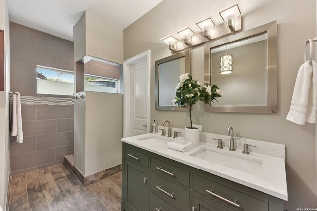 471 TURKEY DR, Dripping Springs, TX 78620