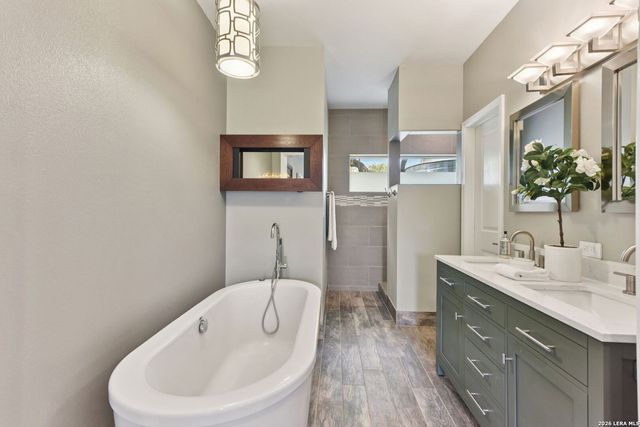 471 TURKEY DR, Dripping Springs, TX 78620