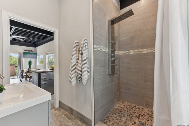 471 TURKEY DR, Dripping Springs, TX 78620