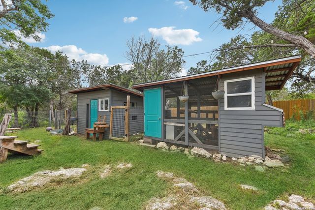 471 TURKEY DR, Dripping Springs, TX 78620