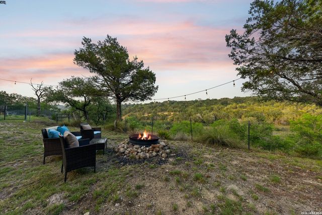 471 TURKEY DR, Dripping Springs, TX 78620
