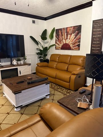 7825 S Paulina Street, Chicago, IL 60620