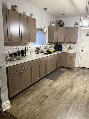 7825 S Paulina Street, Chicago, IL 60620