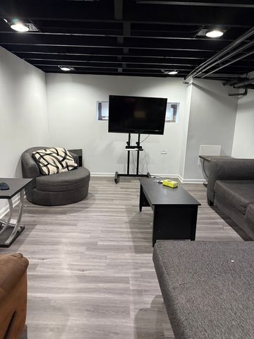 7825 S Paulina Street, Chicago, IL 60620