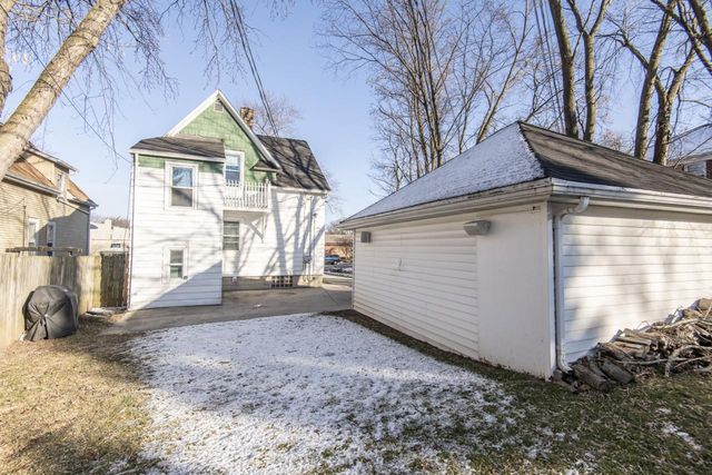 2615 N Wauwatosa AVENUE, Wauwatosa, WI 53213
