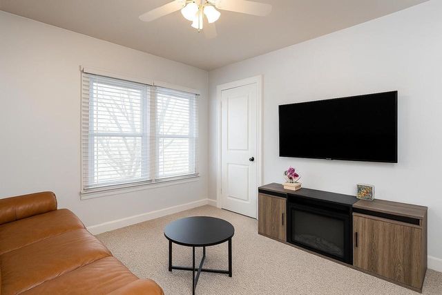 2615 N Wauwatosa AVENUE, Wauwatosa, WI 53213