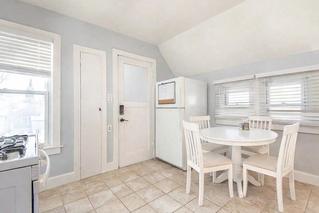 2615 N Wauwatosa AVENUE, Wauwatosa, WI 53213