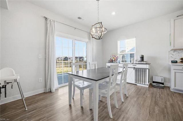 560 Spring Hill PL, Smithfield, VA 23430