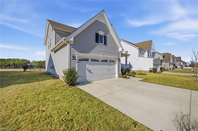 560 Spring Hill PL, Smithfield, VA 23430