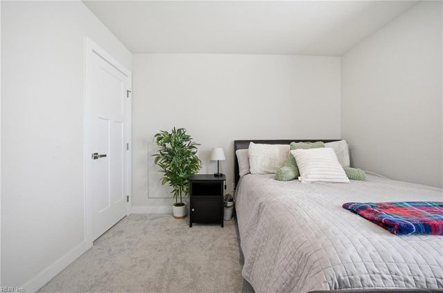 560 Spring Hill PL, Smithfield, VA 23430