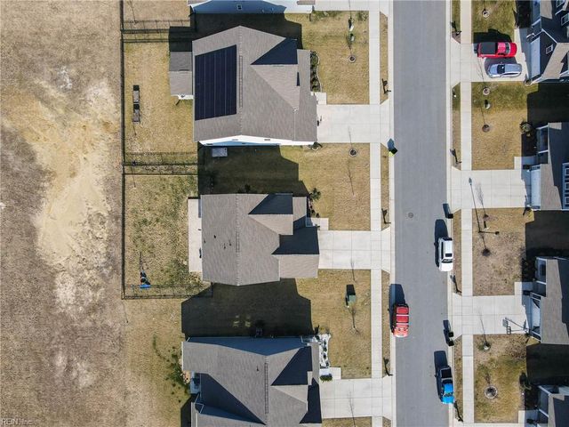 560 Spring Hill PL, Smithfield, VA 23430