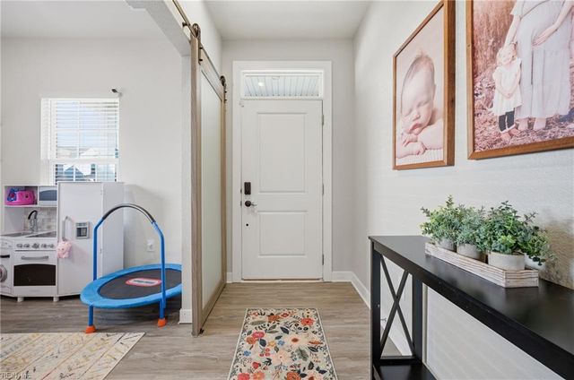 560 Spring Hill PL, Smithfield, VA 23430