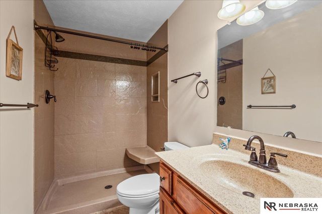 7530 Sonatta Court, Lincoln, NE 68516