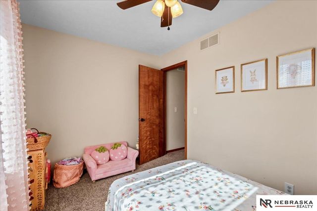 7530 Sonatta Court, Lincoln, NE 68516
