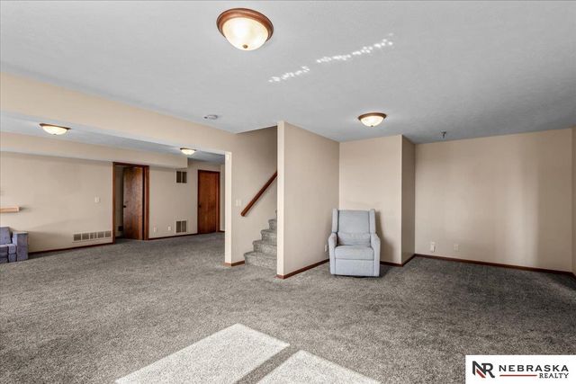 7530 Sonatta Court, Lincoln, NE 68516