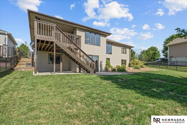 7530 Sonatta Court, Lincoln, NE 68516