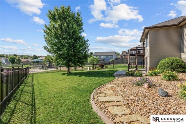7530 Sonatta Court, Lincoln, NE 68516