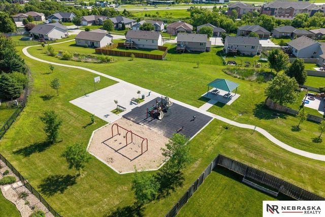 7530 Sonatta Court, Lincoln, NE 68516