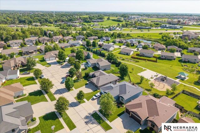 7530 Sonatta Court, Lincoln, NE 68516
